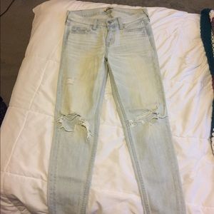 High wasted boyfriend jeans